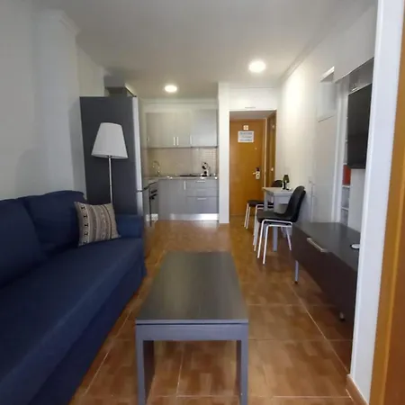 I 203 Apartment Mogan